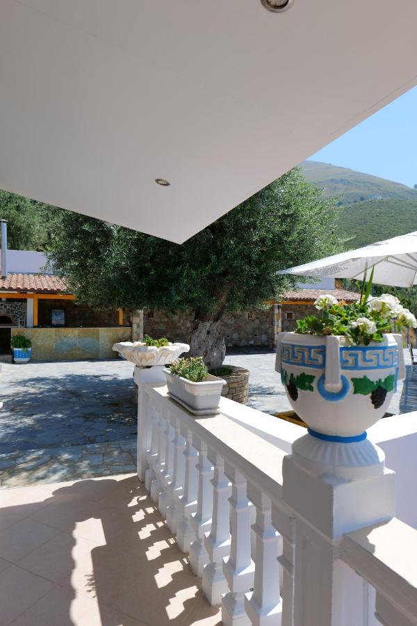 Vila Panorama Piqeras Bed and Breakfast Exteriör bild