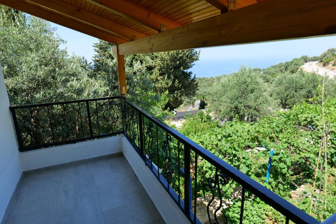 Vila Panorama Piqeras Bed and Breakfast Exteriör bild